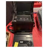 SYLVANIA PORTABLE DVD PLAYER & SONY 9" PORTABLE DV