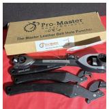 PRO-MASTER LEATHER BELT HOLE PUNCHER, CLENCH WREN