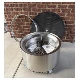 SOLO STOVE FIREPIT & SOLO STOVE SHIELD W/ COVER