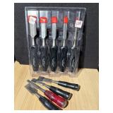 CRAFTSMAN 5PC WOOD CHISEL SET & (4) ADDITIONAL....