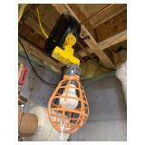 CRAFTSMAN RETRACTABLE SHOP LIGHT