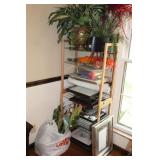 SHELF, PICTURE FRAMES, ARTIFICAL FLOWERS