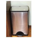 STAINLESS TRASH CAN