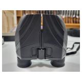 TASCO LUMINA 8x25MM BINOCULARS W/ CARRY CASE