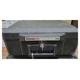 SENTRY SAFE MODEL 1100 NO. BF-230268 - WITH KEY