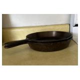 2 CAST IRON SKILLETS