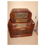 2 NON WORKING RADIOS