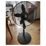 LASKO FLOOR FAN