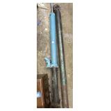 HYDRAULIC CYLINDER AND HOOK PIPE