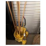 Mop, bucket, mops, and chemical walker 66P