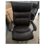 La-Z-Boy office chair locker 66