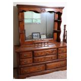 Dresser with Hutch and mirror 60x18x73