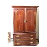 Linen Cabinet 41x19x71