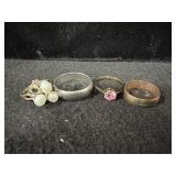 (4) COSTUME JEWELRY RINGS - VARYING SIZES