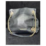 MICHAEL KORS JET SET CHAIN BLACK PEBBLED
