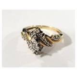 10K GOLD DIAMOND CLUSTER RING - SIZE 7 -