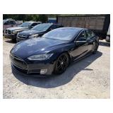 2013 TESLA S 85