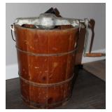 White Mountain Hand Crank Ice Cream Freezer