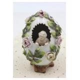 SITZENDORF PORCELAIN FIGURINE