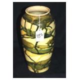 EARLY 20TH CENTURY PETERS & REED DRIP GLAZE VASE
