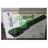 Continuous Ball Return Putting Green
