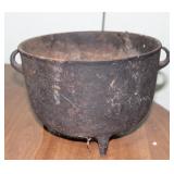 Small Cast Iron 3 Legged Cauldron