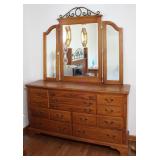Pennsylvania House Style Tri Fold Mirror Dresser