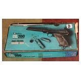 DAISY 200 CO2 BB PISTOL IN BOX