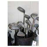 GOLF CLUBS IN BAG