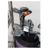 GOLF CLUBS IN BAG