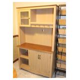 KITCHEN CABINET