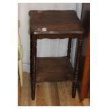ACCENT TABLE