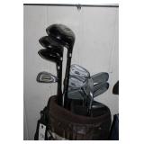 GOLF CLUBS IN BAG