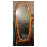 OVAL PEERING MIRROR