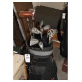 GOLF CLUBS IN BAG