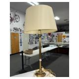 ANTIQUE BRASS LOOK BANQUET LAMP W/ SHADE
