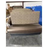 9 BANQUETTEs - BROWN PLAID