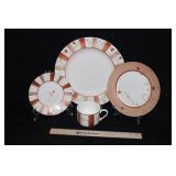31 PC SET VICTORIA & BEALE "ROSEBUD" CHINA