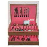 ROGERS BROTHERS "LEILANI" FLATWARE SET