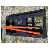 PABREAK HAY SPEAR WITH FRAME