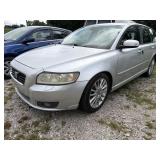 2010 VOLVO V50