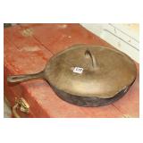 #9 CAST IRON SKILLET W/HEAT RING & COVER