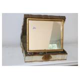 VANITY BOX WITH MIRROR