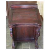 Classic Mahogany Davenport Desk