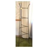 WROUGHT IRON TRIANGULAR SHELF