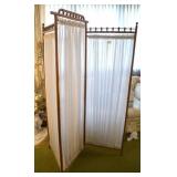 3 FOLD STICK AND BALL DRESSING SCREEN