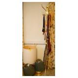 3 TABLE LAMPS AND BRASS COAT TREE
