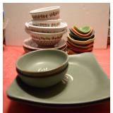 GROUPING: CERAMIC PLATES, BOWLS, ETC.