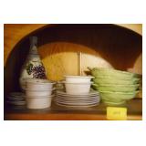 GROUPING: GLASSWARE AND CERAMICS
