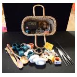 BASKET WITH NAPKIN RINGS